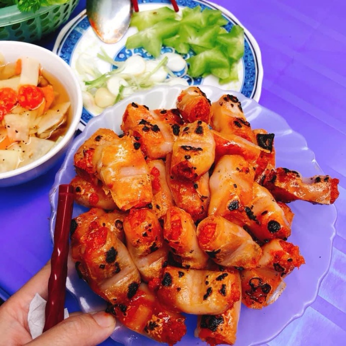 Description: Chả tm l ẩm thực Thanh Ho nổi tiếng (Nguồn: Foody)