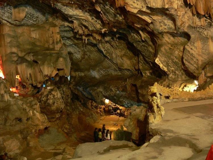 Description: địa điểm du lịch Thanh Ha 
